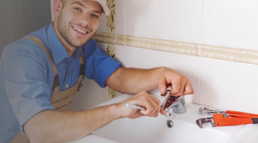 Leak Detection in Canton Center, CT
